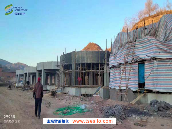 山西糧食加工企業(yè)5臺(tái)2000噸糧倉(cāng)地基建設(shè)